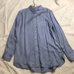 NWD Banana republic shirt women’s M Defect on front right